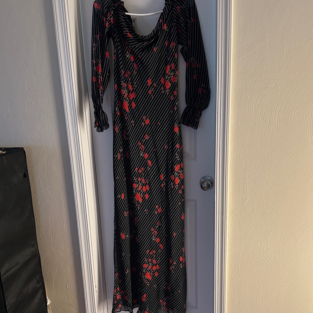 Chic Black and Red Floral Long Sleeve Dress